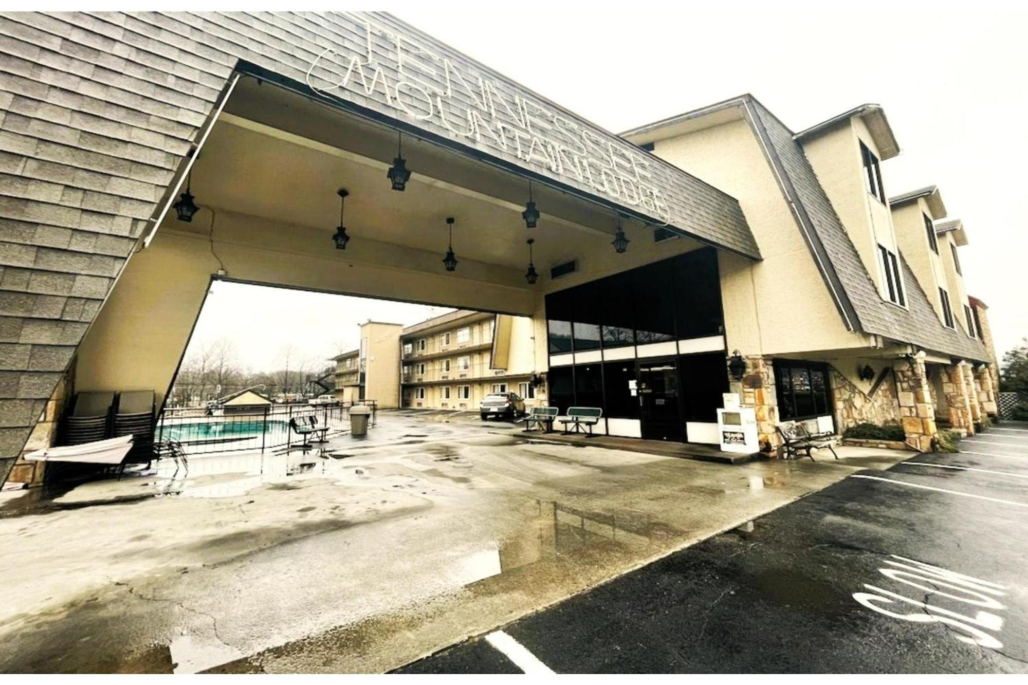 Tennessee Mountain Riverside By Oyo Hotel 5*